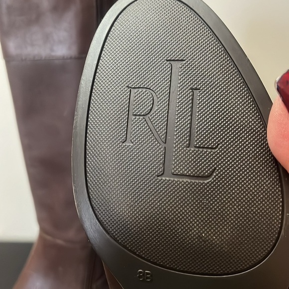 NWOB Lauren Ralph Lauren 'Macelyn' riding boot brwn leather buckle detail Sz 8B - Picture 13 of 15